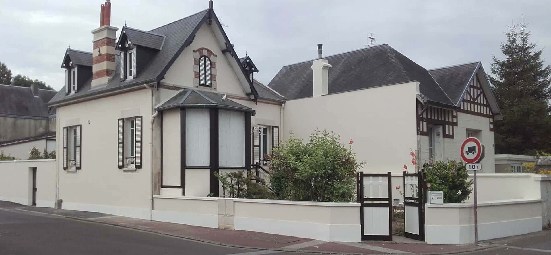 Ravalement de façades maison à Caen (Calvados) - 2B Peinture