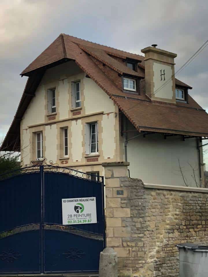 Ravalement d'une grande maison à Colombelles (près de Caen)