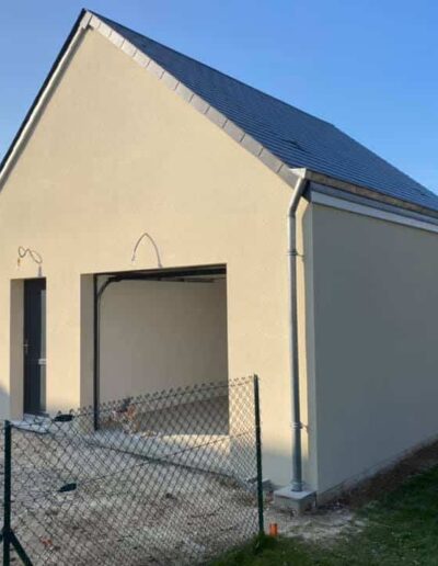 Ravalement façades maison neuve à Caen - 2B Peinture