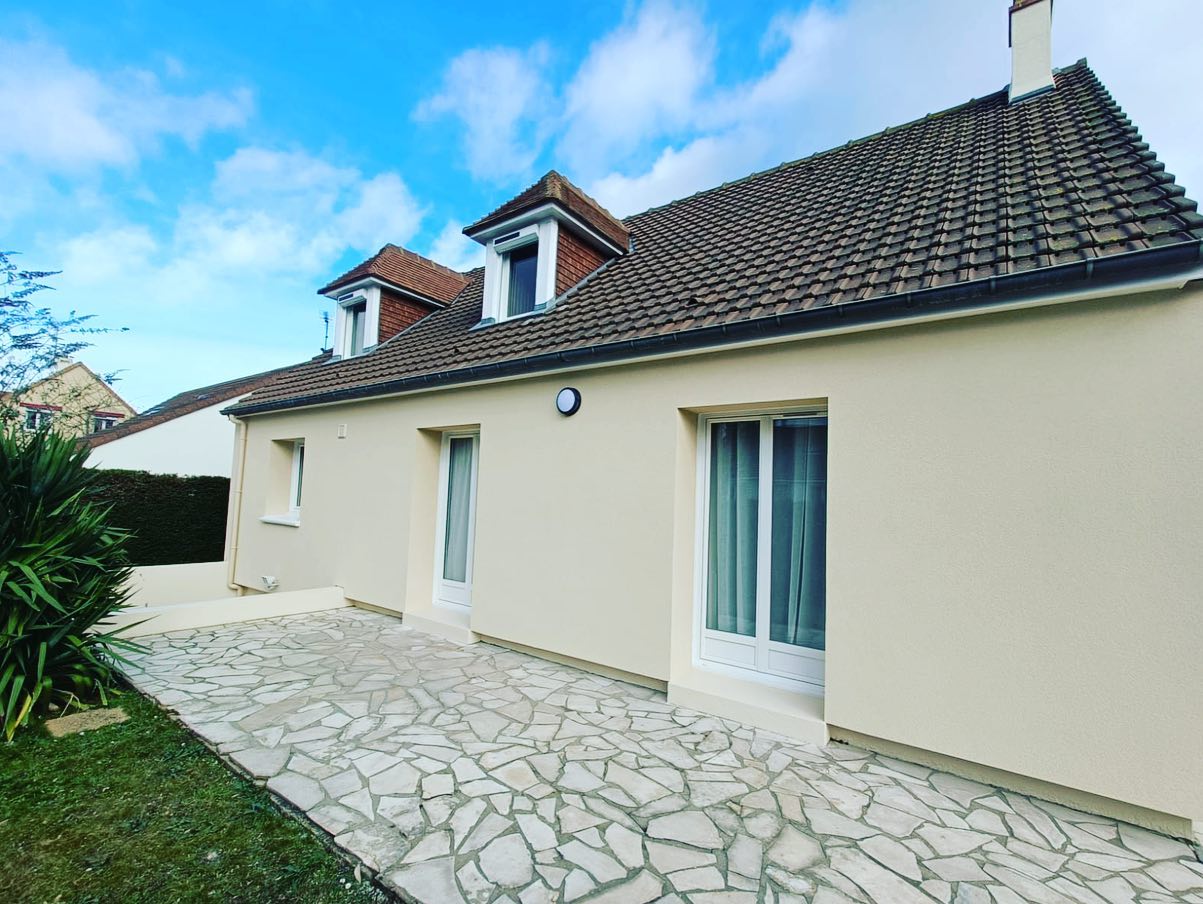 Ravalement d'une belle maison au sud-ouest de Caen