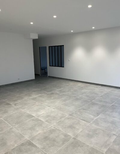 Enduits peintures et sols pour cette maison à Caen